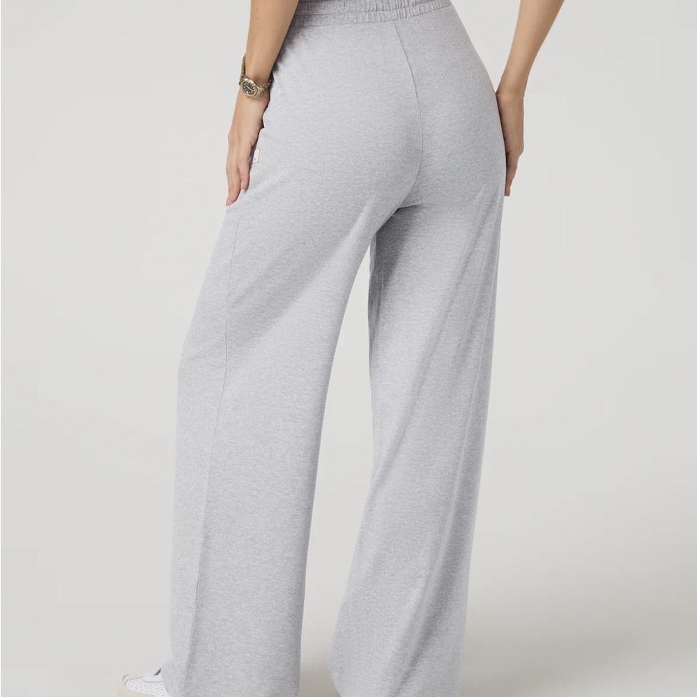 Vuori Women's Light Gray Wide-Leg Pants